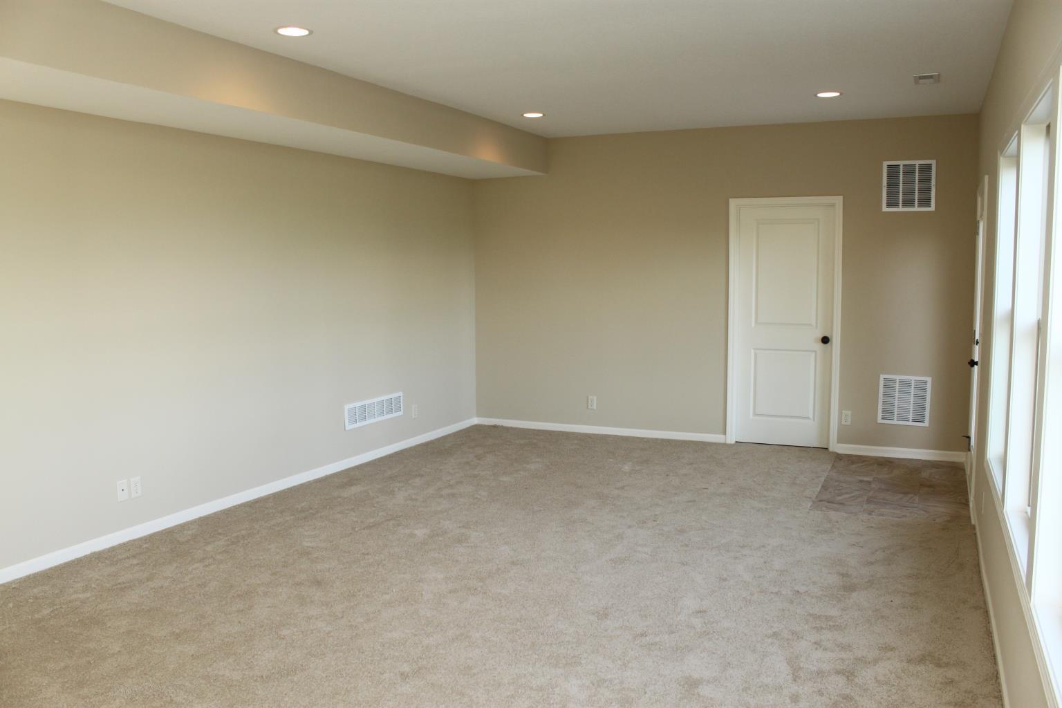 Listing Image #19
